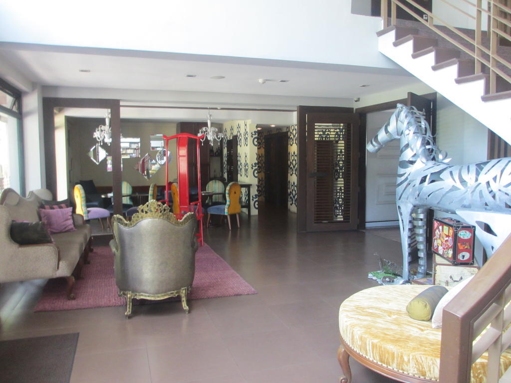 The Theodore Hotel Tagaytay City Exterior photo