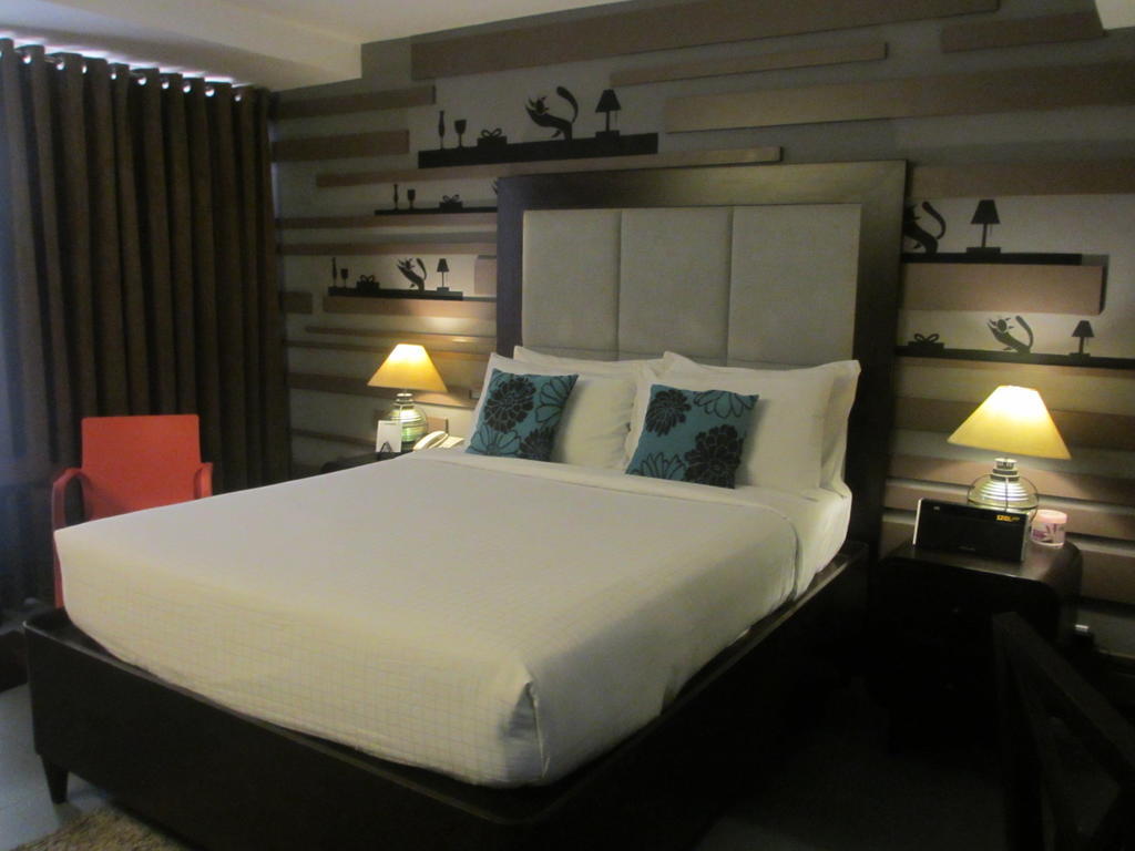 The Theodore Hotel Tagaytay City Exterior photo