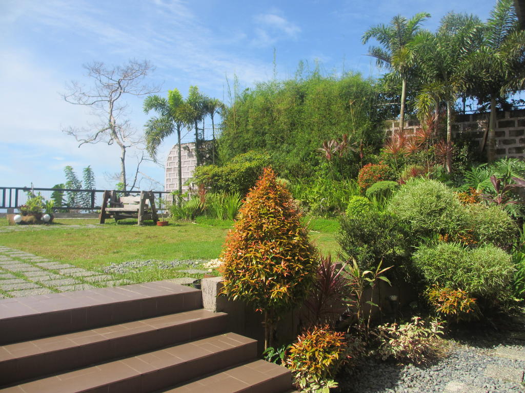 The Theodore Hotel Tagaytay City Exterior photo